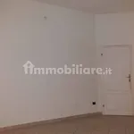 Affitto 3 camera appartamento di 75 m² in Pontedera