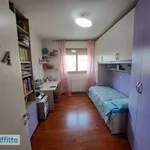 Rent 3 bedroom apartment of 95 m² in Milan