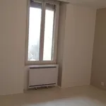 Appartement de 81 m² avec 4 chambre(s) en location à Casteljaloux