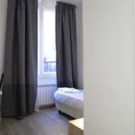 Rent a room of 160 m² in milan