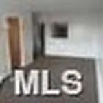 Rent 1 bedroom house in Queens