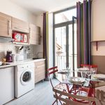 Appartement de 431 m² avec 1 chambre(s) en location à Lyon