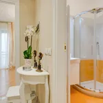 Rent 1 bedroom apartment of 50 m² in Florence