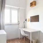 Rent a room in lisbon