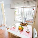 Rent 1 bedroom apartment of 35 m² in valencia