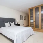 Rent 3 bedroom apartment in London