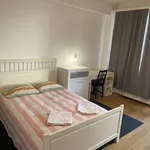 Appartement de 65 m² avec 4 chambre(s) en location à Ixelles