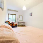 Rent a room of 140 m² in Valencia