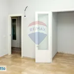 Affitto 4 camera appartamento di 105 m² in Catania