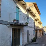 Rent 4 bedroom house of 120 m² in Fresagrandinaria