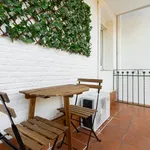 Rent a room of 100 m² in Madrid