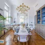 Rent 6 bedroom apartment of 215 m² in Rome