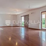 Rent 3 bedroom apartment of 175 m² in Zagreb