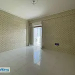 Affitto 5 camera appartamento di 140 m² in Palermo