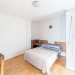 Rent a room of 85 m² in valencia