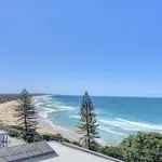 Rent 4 bedroom house in Coolum Beach