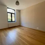 Maison de 700 m² avec 3 chambre(s) en location à Grez-Doiceau