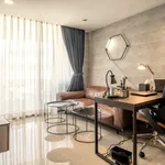 Rent 1 bedroom apartment of 45 m² in Bangkok