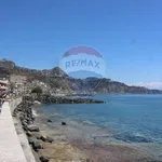 Rent 4 bedroom house of 80 m² in Giardini-Naxos