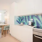 Rent 3 bedroom apartment of 47 m² in Porto