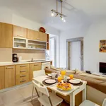 Rent 1 bedroom apartment of 30 m² in Lisbon