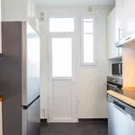 Rent 1 bedroom apartment of 550 m² in Paris