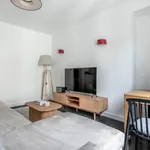 Rent 2 bedroom apartment of 46 m² in Paris