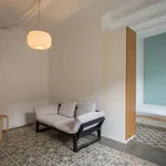 Rent 2 bedroom apartment of 70 m² in barcelona