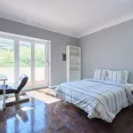 Rent a room in lisbon