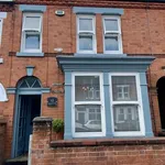 Rent 4 bedroom house in East Midlands