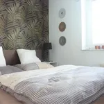 Miete 3 Schlafzimmer wohnung von 90 m² in Frankfurt am Main