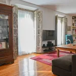 Rent 4 bedroom apartment of 60 m² in Madrid