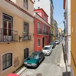 Rent 2 bedroom apartment of 45 m² in Lisboa