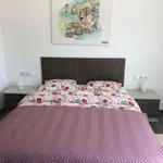 Rent a room of 100 m² in Vila do Conde