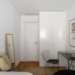 Rent 2 bedroom apartment of 50 m² in lisbon