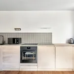 Appartement de 323 m² avec 1 chambre(s) en location à Paris