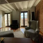 Rent 4 bedroom apartment of 90 m² in Barcelona