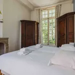 Rent 2 bedroom apartment of 98 m² in paris