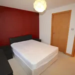 Rent 2 bedroom flat in Edinburgh  North