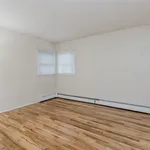 Rent 3 bedroom apartment in Ridge