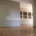 Rent 5 bedroom house of 200 m² in Gravina di Catania