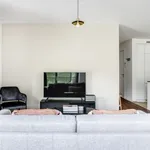 Rent 2 bedroom apartment of 73 m² in Zürich