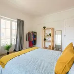 Rent a room in lisbon