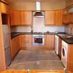 Rent 4 bedroom apartment in Leeds