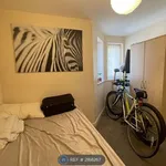 Rent 2 bedroom flat in West Midlands