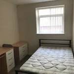 Rent 2 bedroom flat in Leicester