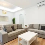 Rent 4 bedroom apartment of 133 m² in Barcelona