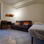 Rent 2 bedroom apartment of 50 m² in Roma