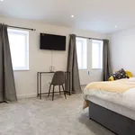 Rent 4 bedroom apartment of 12 m² in Cardiff