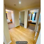 Rent 3 bedroom flat in East Midlands